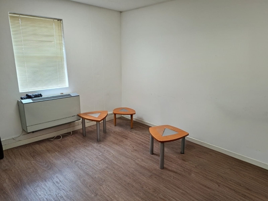 To Let Commercial Property for Rent in Brandwacht Western Cape